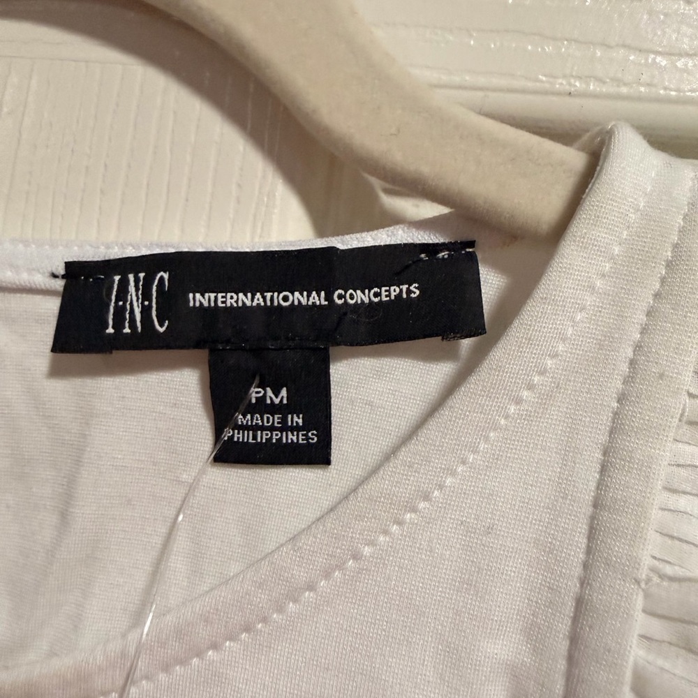 NWT INC International Concepts White Ruffled Blouse - Picture 4 of 5